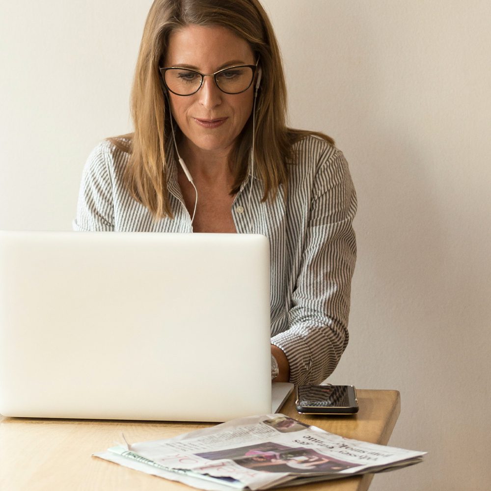 woman working on her laptop